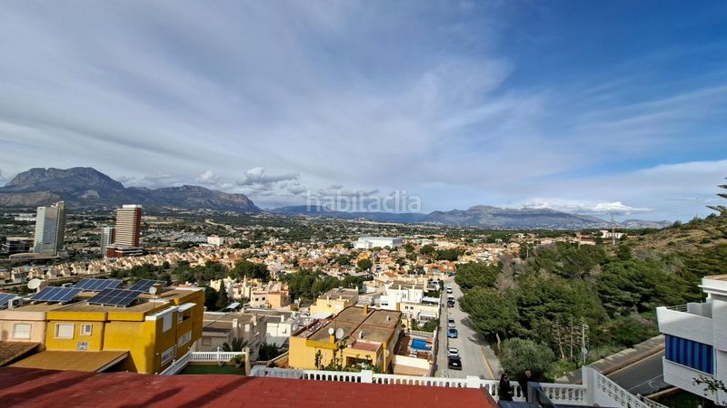 Foto 8d2f17f3-9f76-431f-8196-0a8540f98c0b. Xalet amb aparcament piscina a Sierra Helada Benidorm