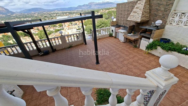 Foto f2d30ca8-659f-4977-8edb-ebc3943964f4. Xalet amb aparcament piscina a Sierra Helada Benidorm