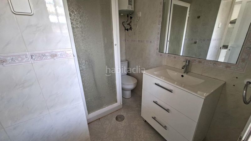 Foto 5af9cc98-18dc-49b7-aa88-f518035400d7. Lloguer apartament amb aparcament piscina a Sierra Helada Benidorm