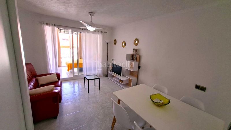 Foto 7fd1dc17-d7e8-490c-9dd5-ed804ad05206. Lloguer apartament amb aparcament piscina a Sierra Helada Benidorm