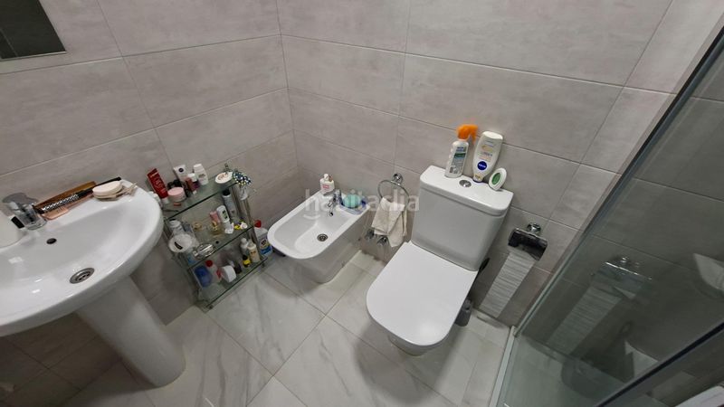 Foto 1ca667b2-a148-4321-ad4b-7fe8c5ffe4b6. Pis amb aparcament a Playa Levante Benidorm