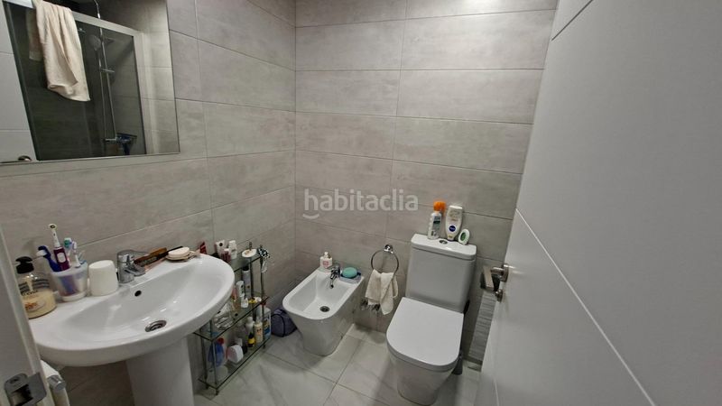 Foto 2578cb97-e108-45c1-ac84-0d7b1c00dcbc. Pis amb aparcament a Playa Levante Benidorm