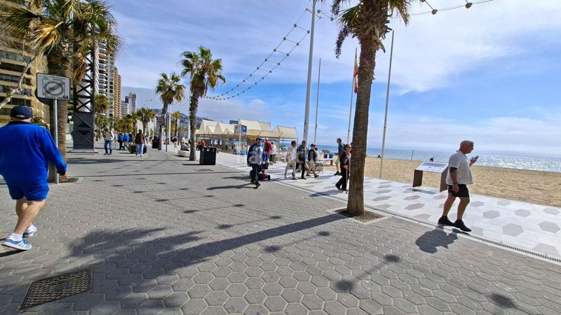 Foto 5199c287-696f-4342-a660-9d57fd8748d1. Pis amb aparcament a Playa Levante Benidorm