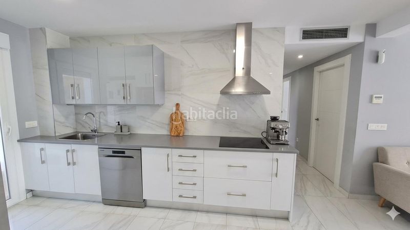 Foto 609f14dd-1e04-4c3e-b365-404119d91be2. Pis amb aparcament a Playa Levante Benidorm