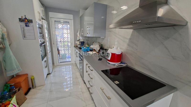 Foto 94c46c64-64d5-4718-acad-a664a3fe0fff. Pis amb aparcament a Playa Levante Benidorm