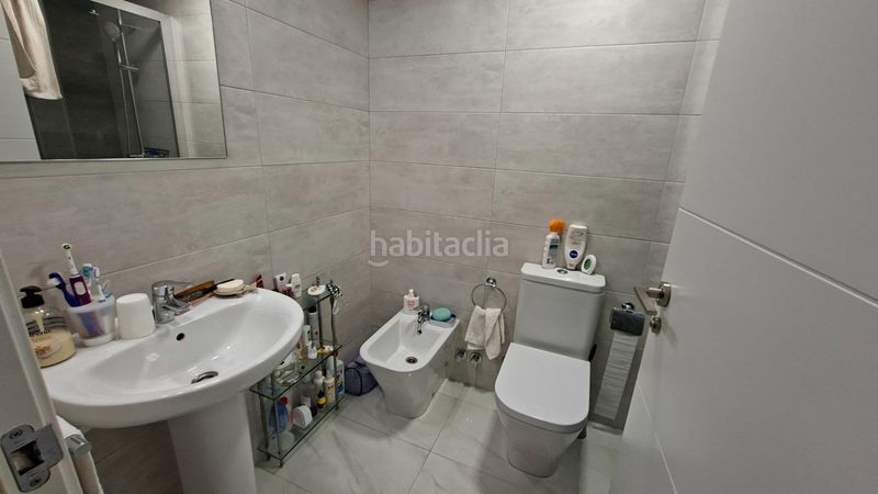 Foto b382b303-46dc-4ea7-967c-0b4212b859e1. Pis amb aparcament a Playa Levante Benidorm