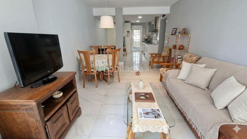 Foto cd557c70-795f-40de-8acb-239f902c09f8. Pis amb aparcament a Playa Levante Benidorm