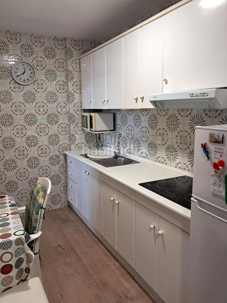 Foto 5672064f-bf3b-4db6-8d46-10b9efdfce0d. Apartament amb aparcament piscina a Rincón Alto Benidorm