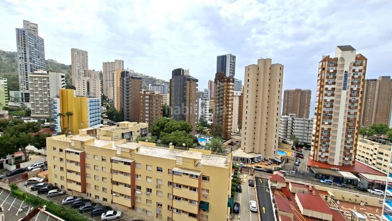 Foto b0fa48c2-dc60-4e02-b17b-1a1cb72f25c2. Apartament amb aparcament piscina a Rincón Alto Benidorm