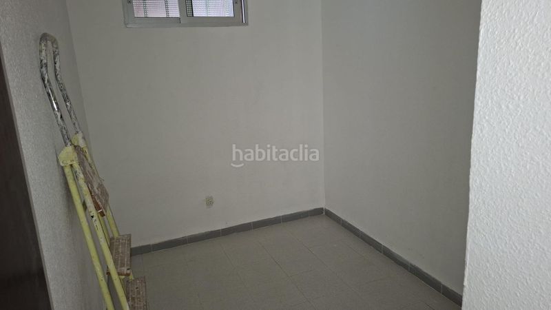 Foto fda9d0d0-3a83-4b0c-a1c2-c4750d25d6a1. Pis amb aparcament piscina a Rincón Alto Benidorm