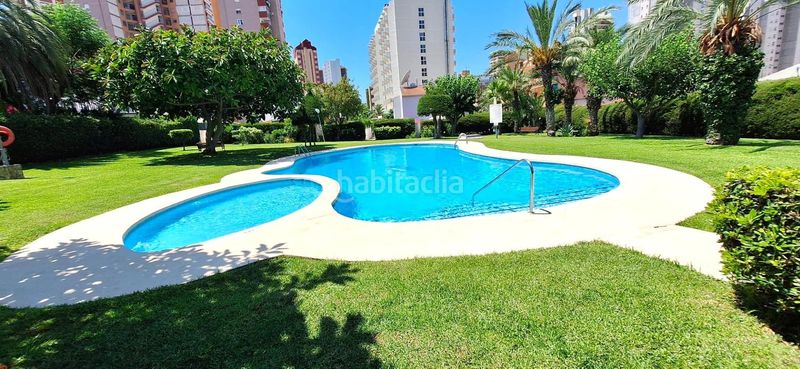 Foto 995bcacb-fc0f-4900-bbc5-d39d13106ce8. Casa aparellada amb aparcament piscina a Rincón Alto Benidorm