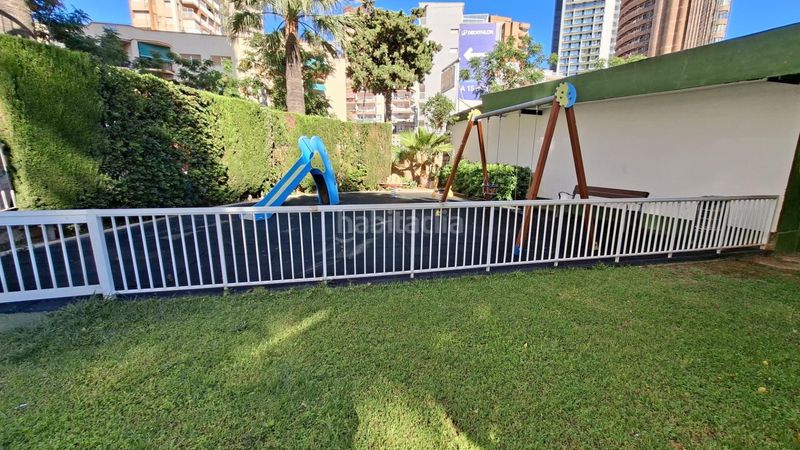 Foto 5a559027-f6b8-4b7c-bc8b-7a5a21a80cfd. Pis amb aparcament piscina a Playa Levante Benidorm