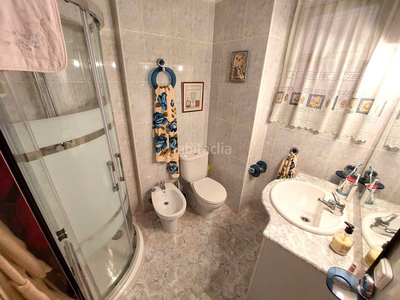Foto cf5ff89a-f5e5-4f0b-a7a7-82c26960736f. Apartament amb aparcament piscina a Playa Levante Benidorm
