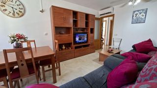 Flat in Rincón Bajo. Piso con parking en propiedad y piscina comunitaria