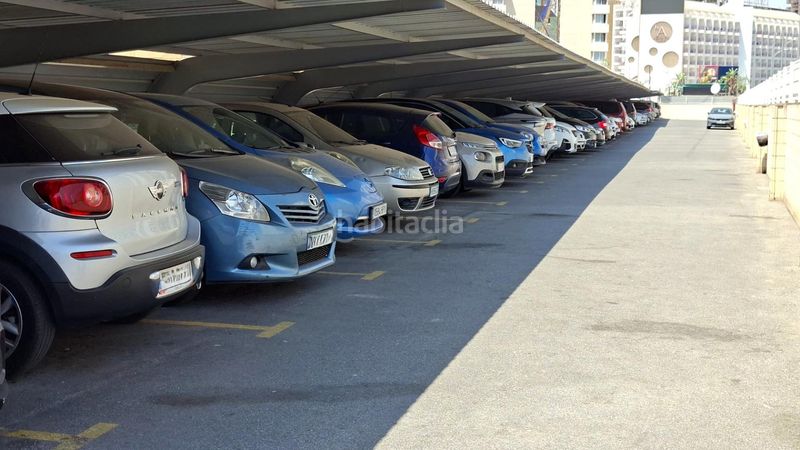 Foto 40301af0-b8fd-4d96-b83b-7b0e363f3aab. Apartment with parking pool in Playa Levante Benidorm