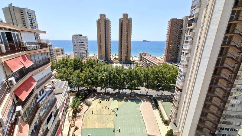 Foto 352b6d0e-e2ad-4b77-b3c6-24967fe10172. Apartament a Playa Levante Benidorm