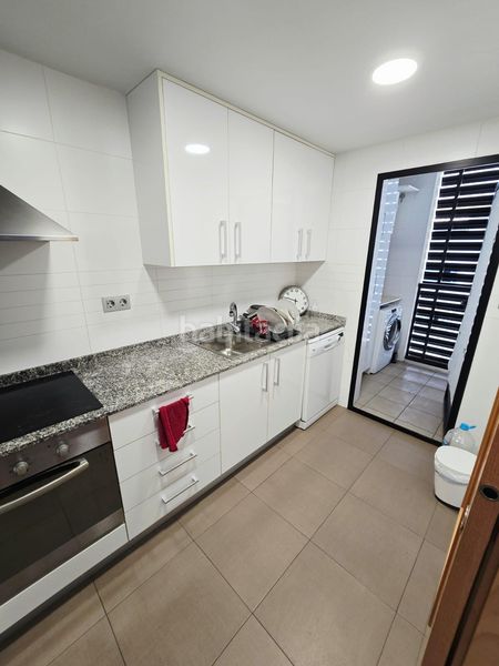 Foto 11885d89-baca-42dd-9027-b4ec8cfa0822. Apartament amb aparcament a Colonia Madrid Benidorm