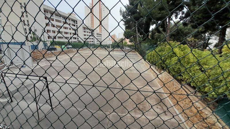 Foto 8ee3c162-b1b0-43dd-8575-2e9898f2ae12. Piccolo appartamento con parcheggio piscina in Sierra Helada Benidorm