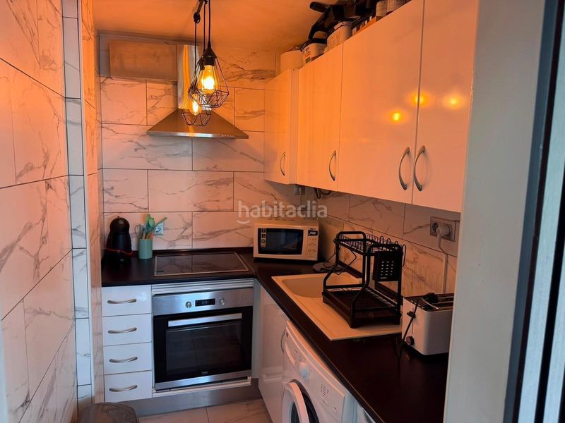 Foto fe98eaee-bece-4617-9b1b-9865f343c437. Piccolo appartamento con parcheggio piscina in Sierra Helada Benidorm