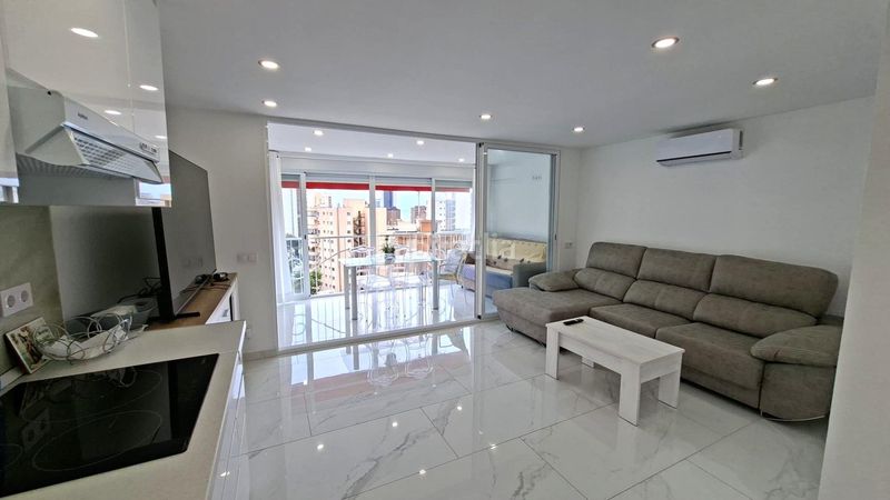 Foto a7add2ab-ee03-4b08-8f58-0133d292bfeb. Apartament amb aparcament piscina a Sierra Helada Benidorm