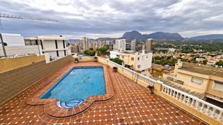Xalet a Sierra Helada. Espectacular chalet en benidorm con apartamento de verano