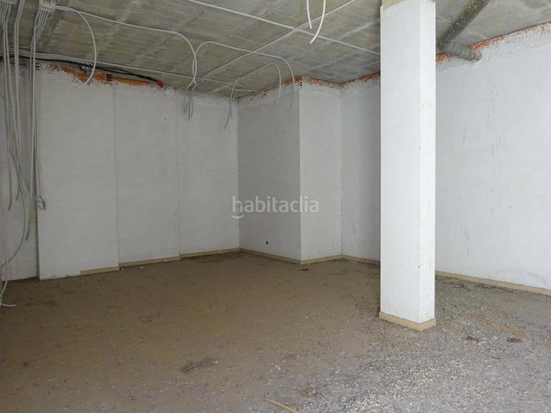 Foto 92324e8f-b7b2-40db-9800-bc4aaf2130ae. Local comercial a Bertamirans Ames
