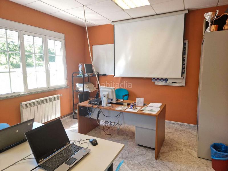 Foto 6379261a-50fc-4902-935e-ba68f3dfa052. Location local commercial dans Lousame