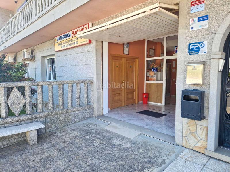 Foto d66d459a-14af-480e-a012-ef78390ec054. Location local commercial dans Lousame