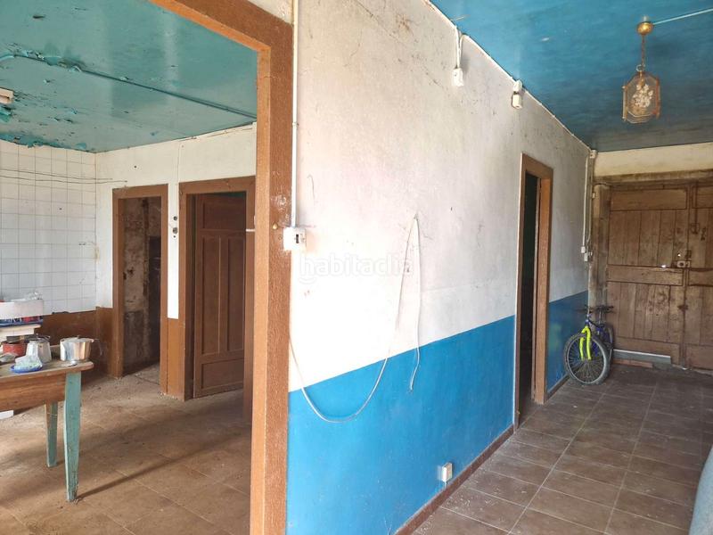 Foto e2aac52c-c141-479a-8181-5d64b5dfe97c. Maison avec parking dans Brión