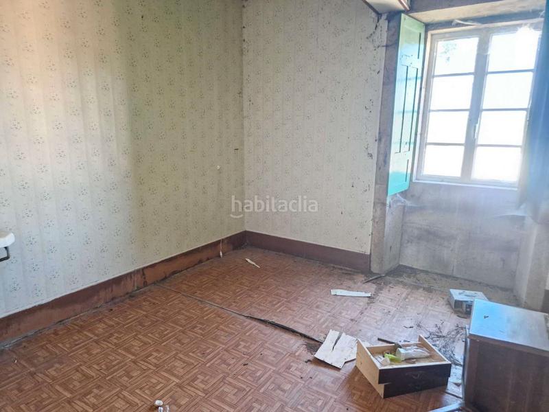 Foto f295b3fc-4efb-47fd-b898-418941a36dd8. Maison avec parking dans Brión