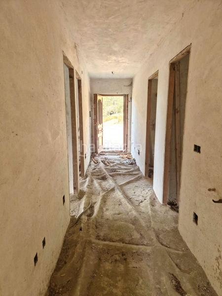 Foto fa036e80-785e-4755-8ff7-99523e1b8d88. Maison avec parking dans Teo