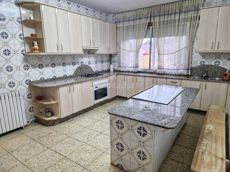 Foto 049a6442-47a1-4d54-bce5-673e1bf92f81. Haus mit heizung in O Milladoiro Ames