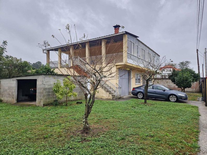 Foto a137fc98-42a0-43b4-8e12-091f9b7c0ce9. Haus mit heizung in O Milladoiro Ames