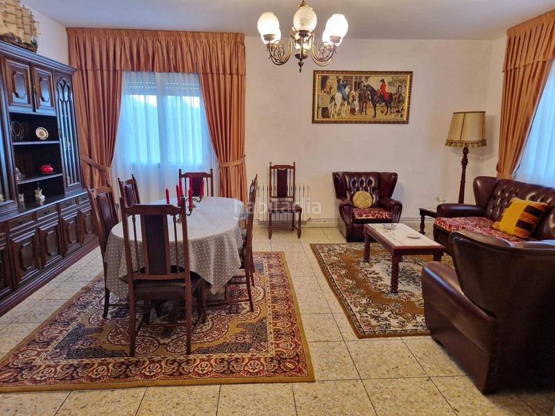 Foto 4022ea82-2d25-4b67-a4f2-4c03aa19242b. House with heating in O Milladoiro Ames