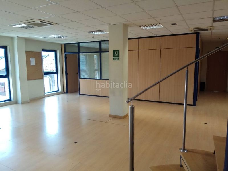 Foto 66e35289-2f8c-457a-999a-9833aecad607. Office space in Ensanche - Sar Santiago de Compostela