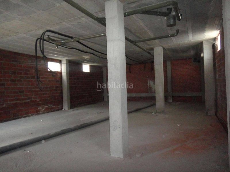 Foto 807d3b24-bd6d-4ce3-adf5-b7fcce494a8a. Lloguer local comercial a Bertamirans Ames