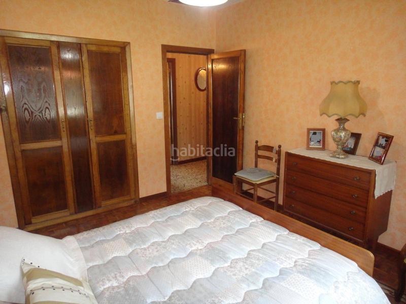 Foto f40cd2f2-e24d-4beb-a957-4ab13c43ddaf. Casa amb aparcament a Ordes