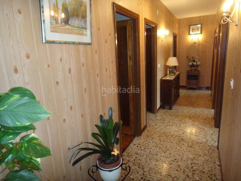 Foto ff2b0fc1-a89b-41dd-b7ab-bf2970e1869b. Casa amb aparcament a Ordes