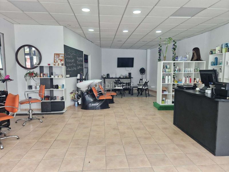 Foto 457d9606-d1c0-42d8-ba75-54b98e948e69. Lloguer local comercial a Bertamirans Ames