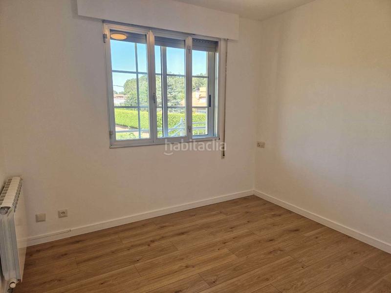 Foto 4c4fbc41-baba-4b15-a5cf-a10680285203. House with heating parking in Teo