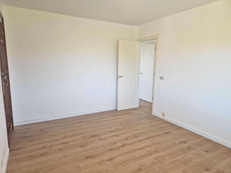 Foto 99146bcb-5002-4ab1-9590-53bf9e32d57b. House with heating parking in Teo