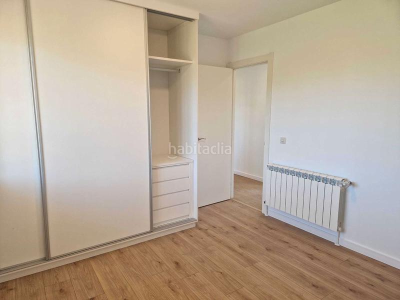 Foto ea71c580-2536-4668-845d-4f7dd16d75ed. House with heating parking in Teo