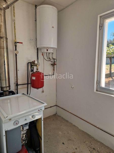 Foto f359e633-109c-46f8-9689-54c3149501fa. House with heating parking in Teo