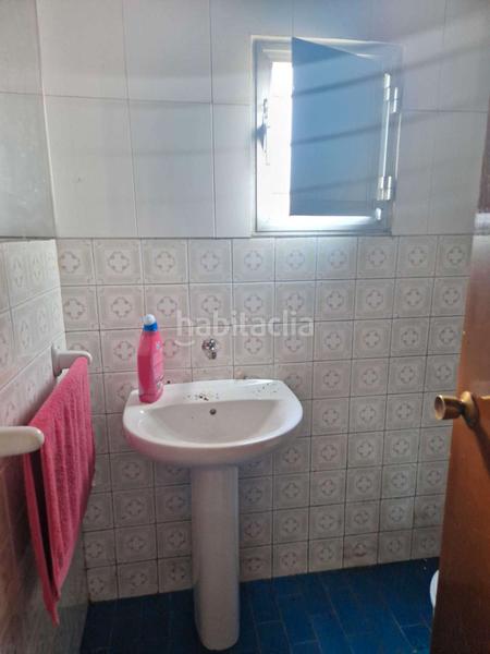 Foto 551042b9-9cec-4a96-be2b-6f2a1c27cd76. Haus mit heizung parking in Teo