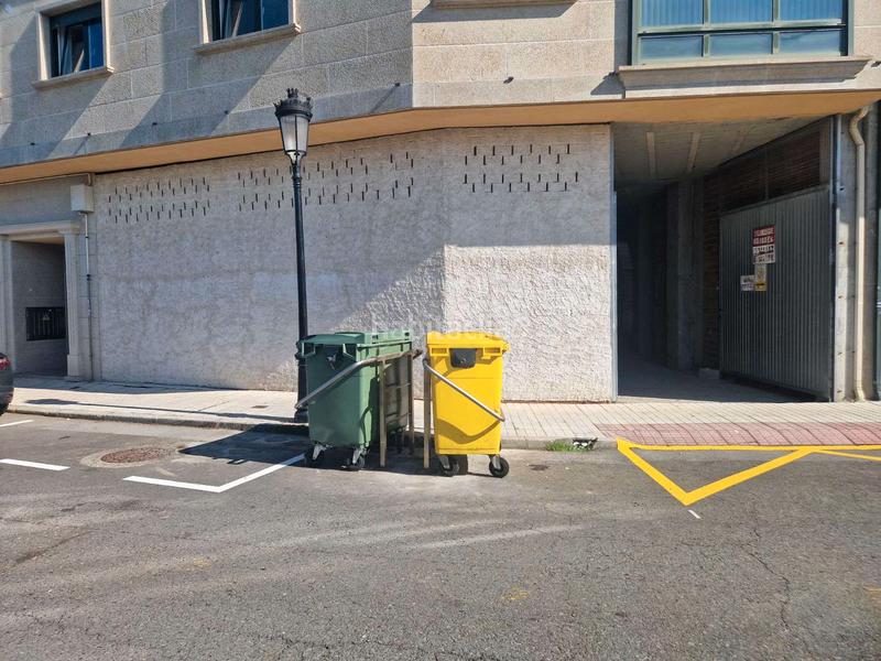 Foto cef0c029-17f8-467d-b558-2a9cf75bf8de. Geschäftsraum in Negreira