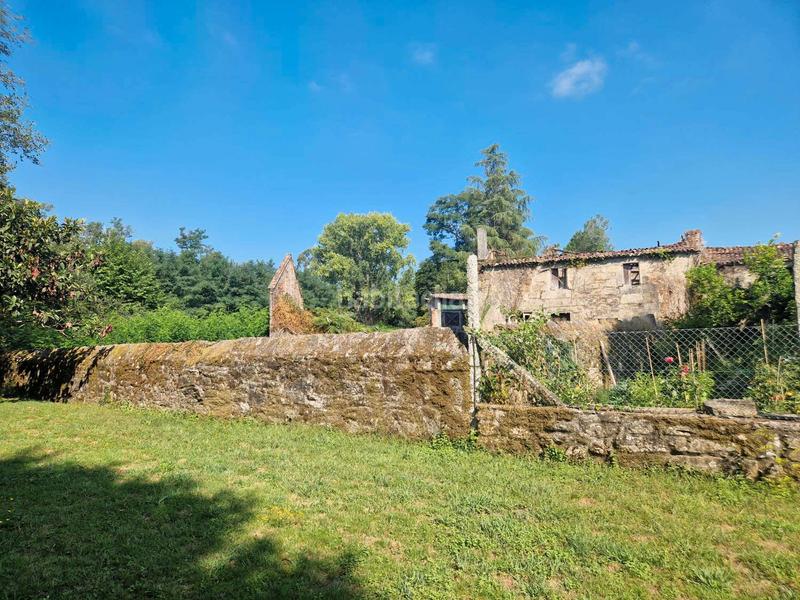 Foto c7995eb7-1271-41e7-9248-49d0ad7b406a. Maison jumelée dans Brión