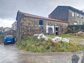 Casa adossada a Bugallido