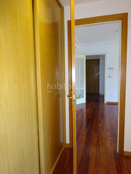 Foto d2d62cba-cf8c-4684-98ca-e3e6e55b6817. Pis amb calefacció aparcament piscina a Brión