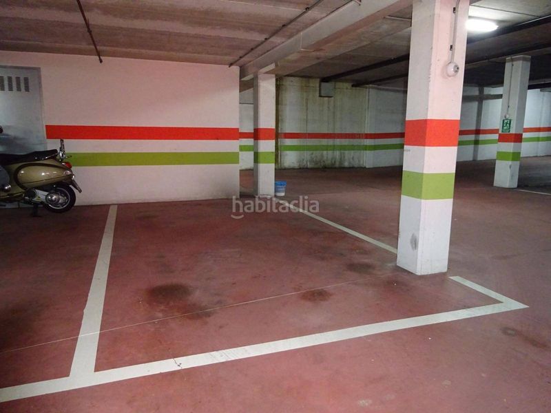 Foto f01515a2-d260-4bd1-a5f6-8b01239eca40. Pis amb calefacció aparcament a Bertamirans Ames