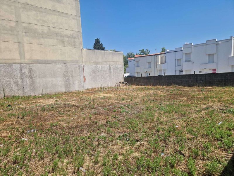 Foto db68012a-585c-4102-8f6a-c1a7d1ce7ad0. Terreno residencial en Negreira